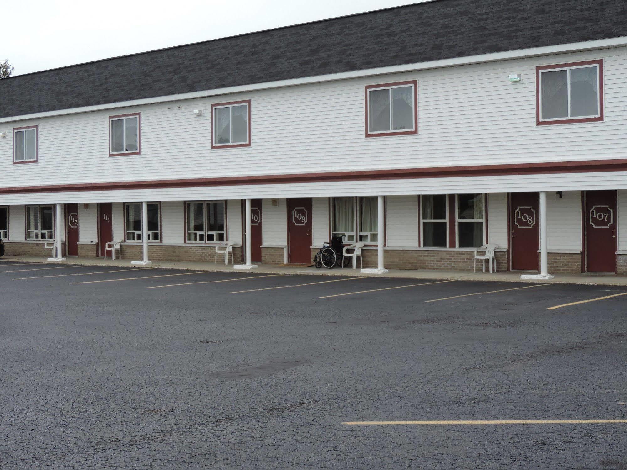 North Country American Inn カルカスカ エクステリア 写真